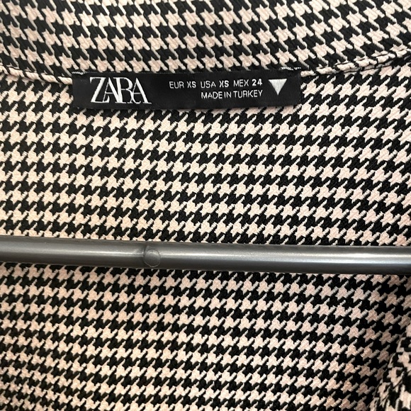 *LIKE NEW* Zara XS HOUNDSTOOTH POLO SHIRT- Cropped Blazer - Picture 3 of 5